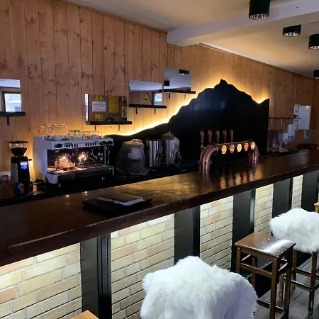 فندق Hotel Ski 2*