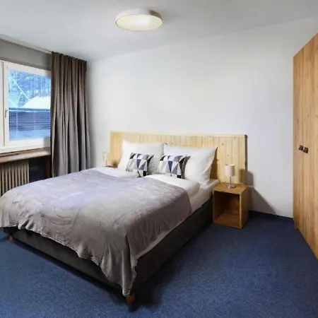 فندق Hotel Ski ديمانوفْشكا دولِنا